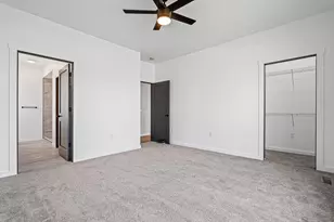 1050 Crockett Dr, Holmen, WI 54636 - Photo 13