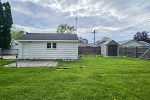 2726 84th St, Kenosha, WI 53143 - Photo 29