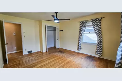 2726  84th St, Kenosha, WI 53143 - Photo 9