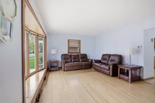2801 S 72nd St, West Allis, WI 53219 - Photo 5
