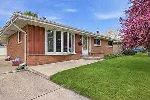 2801 S 72nd St, West Allis, WI 53219 - Photo 35