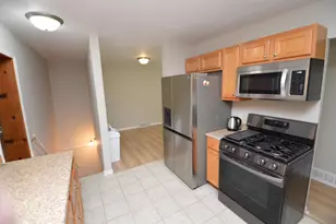 4110 S Troy Ave, Saint Francis, WI 53235 - Photo 3