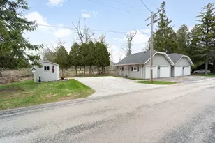 5666 Cedar Beach Ln, Belgium, WI 53004 - Photo 29
