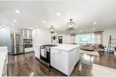 17535  Azure Ln, Brookfield, WI 53045 - Photo 7