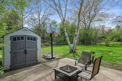5427 W Spring Ln, Milwaukee, WI 53223 - Photo 29