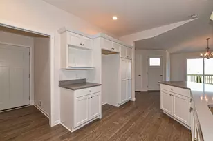 302 Trailview Crossing, Racine, WI 53185 - Photo 7