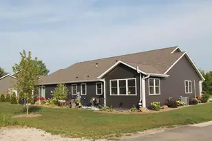302 Trailview Crossing, Racine, WI 53185 - Photo 19