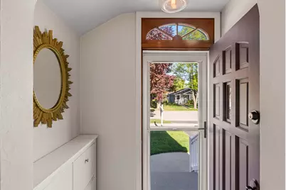 126 N Maple Ter, Oconomowoc, WI 53066 - Photo 7