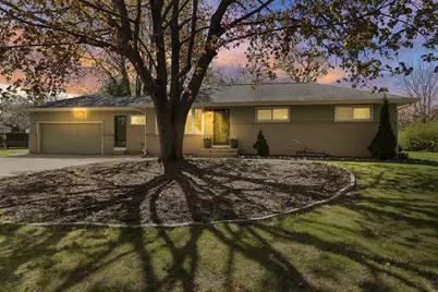 3301 E Carol Ct, Oak Creek, WI 53154 - Photo 23