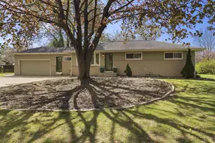 3301 E Carol Ct, Oak Creek, WI 53154 - Photo 1