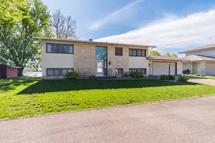 1812 Nakomis Ave, Campbell, WI 54603 - Photo 1