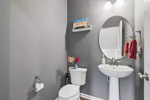 N140w17335 Cedar Ln, Germantown, WI 53022 - Photo 21
