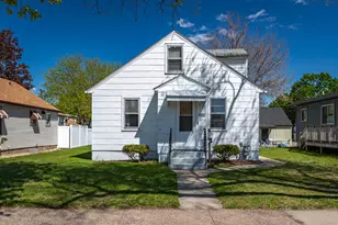 1809 19th St, La Crosse, WI 54601 - Photo 1