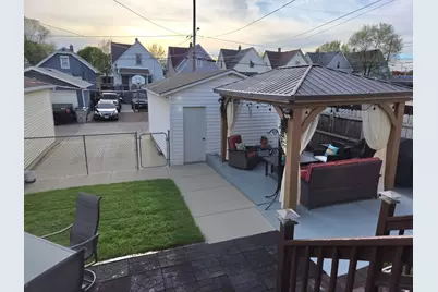2343 S 34th St, Milwaukee, WI 53215 - Photo 9