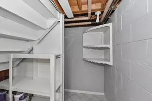 810 Carrington Ave, South Milwaukee, WI 53172 - Photo 17