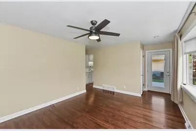 810  Carrington Ave, South Milwaukee, WI 53172 - Photo 7