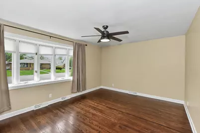 810  Carrington Ave, South Milwaukee, WI 53172 - Photo 5