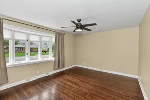 810 Carrington Ave, South Milwaukee, WI 53172 - Photo 5