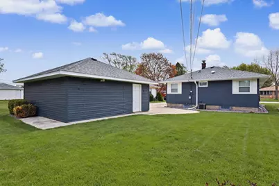 810  Carrington Ave, South Milwaukee, WI 53172 - Photo 25