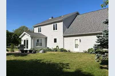 511  Cheyenne Ave, Grafton, WI 53024 - Photo 23
