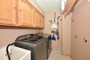 511 Cheyenne Ave, Grafton, WI 53024 - Photo 9