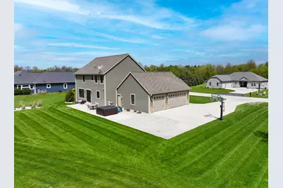 5111  Roamn Way, Addison, WI 53027 - Photo 39