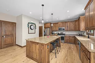 5111 Roamn Way, Addison, WI 53027 - Photo 11