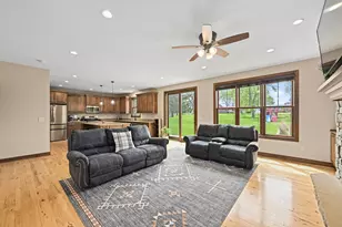 5111 Roamn Way, Addison, WI 53027 - Photo 5