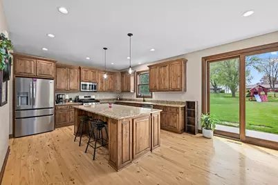 5111  Roamn Way, Addison, WI 53027 - Photo 9