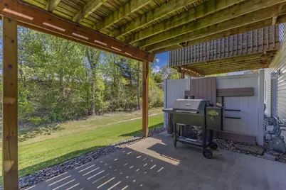 411  Cherry Ln, Holmen, WI 54636 - Photo 7