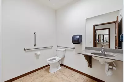 122  Wisconsin St, West Bend, WI 53095 - Photo 23