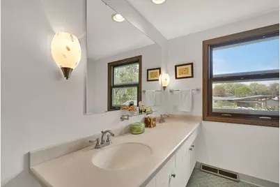 8710  Lakeshore Dr, Pleasant Prairie, WI 53158 - Photo 29