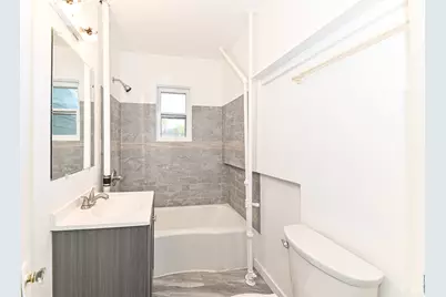 3270 S 92nd St, Milwaukee, WI 53227 - Photo 17