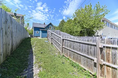 3270 S 92nd St, Milwaukee, WI 53227 - Photo 33