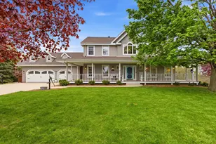 105 Mark Ct, North Prairie, WI 53153 - Photo 1