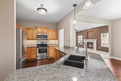 1817  Woodland Way #429-1, Slinger, WI 53086 - Photo 11