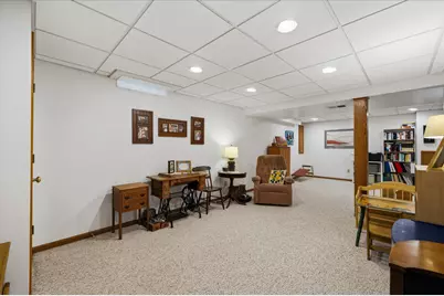 410 S Claremont Rd, Saukville, WI 53080 - Photo 35