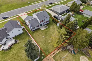410 S Claremont Rd, Saukville, WI 53080 - Photo 45