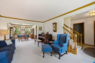 410 S Claremont Rd, Saukville, WI 53080 - Photo 5