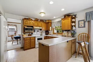 410 S Claremont Rd, Saukville, WI 53080 - Photo 9