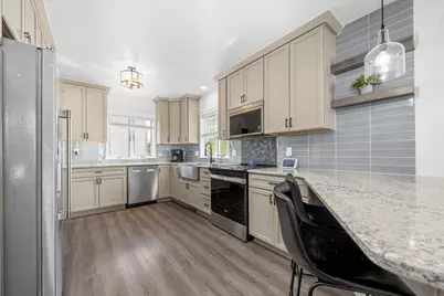 304  Fredonia Ave, Fredonia, WI 53021 - Photo 9