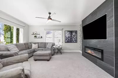 304  Fredonia Ave, Fredonia, WI 53021 - Photo 5