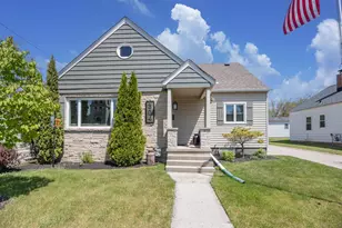 304 Fredonia Ave, Fredonia, WI 53021 - Photo 1