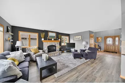 1831  Mapletree Rd, Howards Grove, WI 53083 - Photo 5
