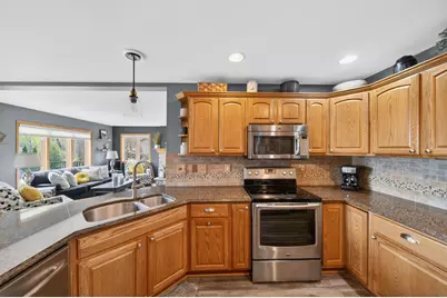 1831  Mapletree Rd, Howards Grove, WI 53083 - Photo 9