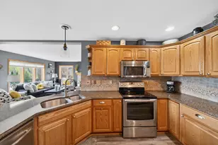 1831 Mapletree Rd, Howards Grove, WI 53083 - Photo 9