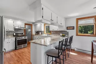 16478 W Melody Ct, New Berlin, WI 53151 - Photo 3