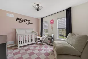 7589 S Pacific St, Franklin, WI 53132 - Photo 21