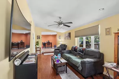 816  Maple St, Twin Lakes, WI 53181 - Photo 9