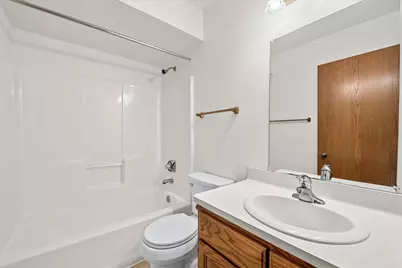 N114W15947  Hilbert Ln, Germantown, WI 53022 - Photo 23